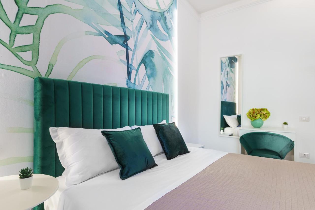 Atena Rooms Cagliari Bagian luar foto